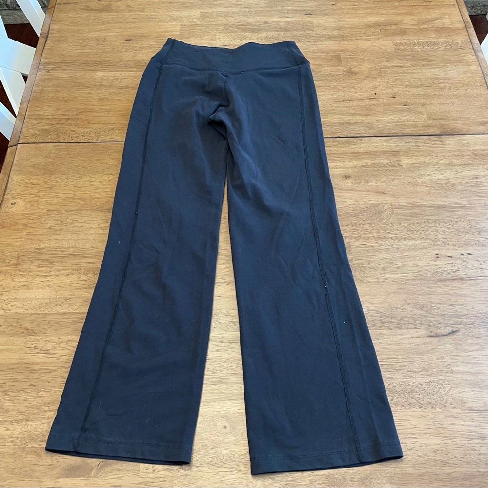 NIKE Dri-Fit Black Yoga Pants Flared Leggings Size Small - Picture 2 of 3